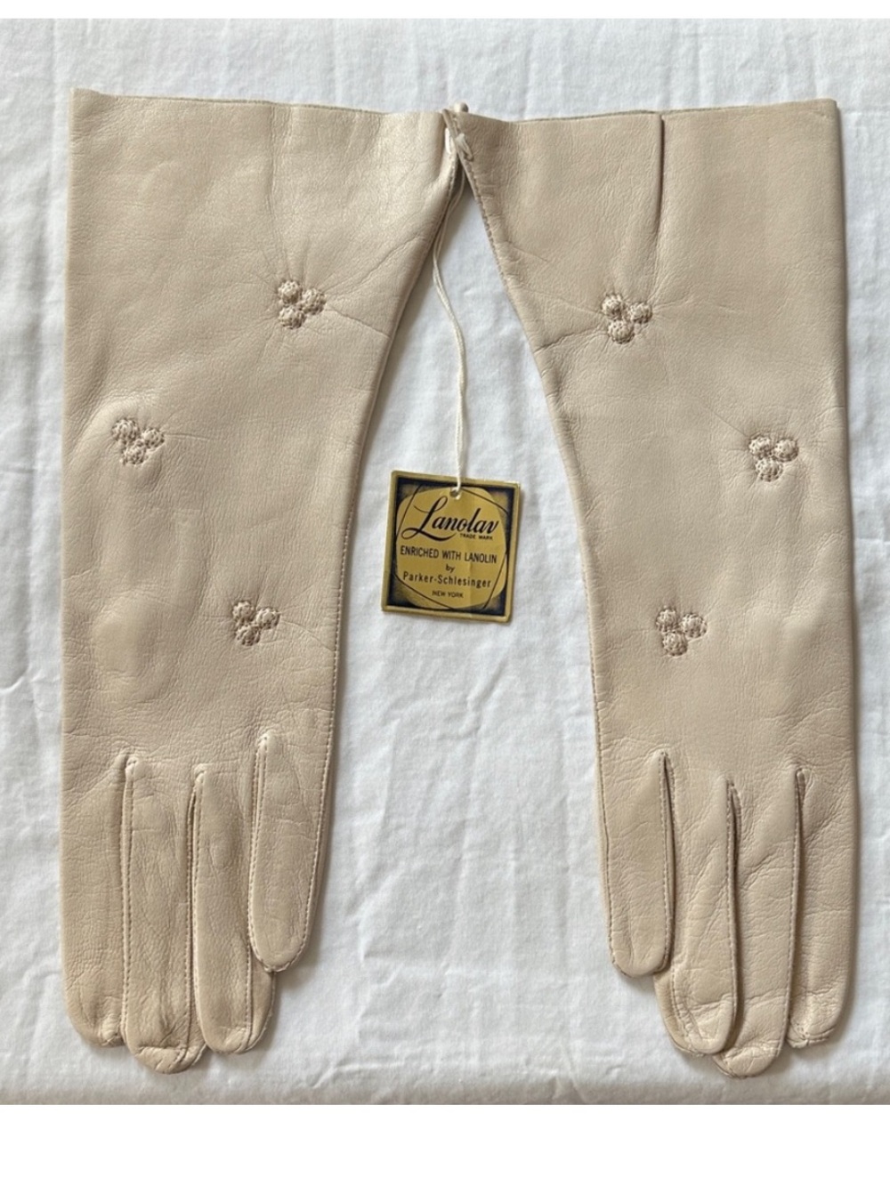 Vintage Cream Leather Gloves by